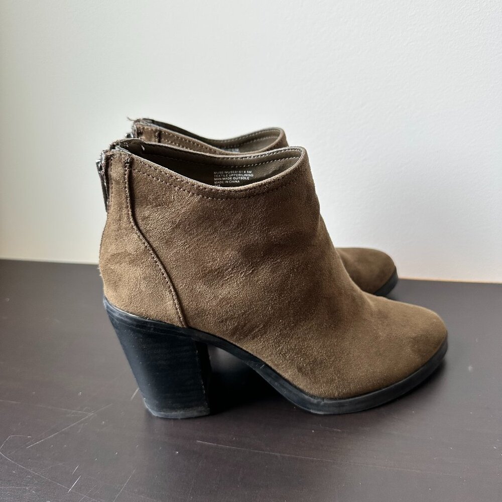 Steve Madden Womans Ankle Boots Size 6.5